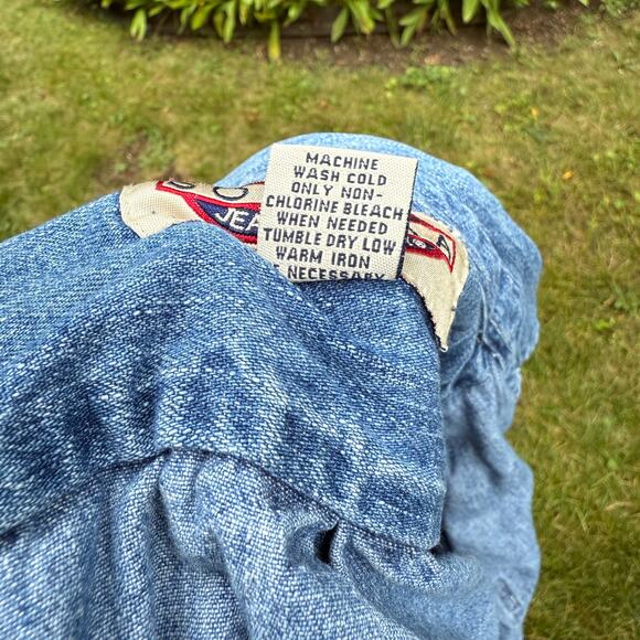 Sonoma | Large Denim Women’s Button Up - Picture 8 of 8